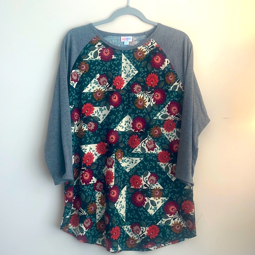 Lularoe Randy Flowered Multicolored with Grey Sleeves Size 2XL